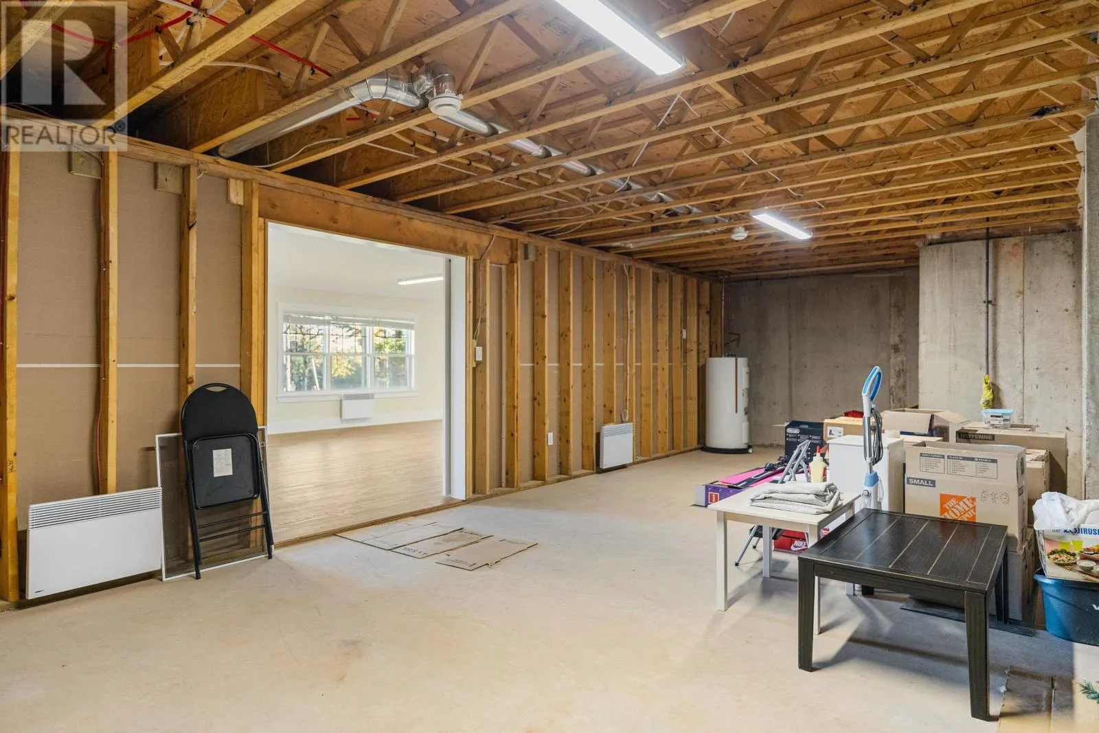 15 Kenwood Circle