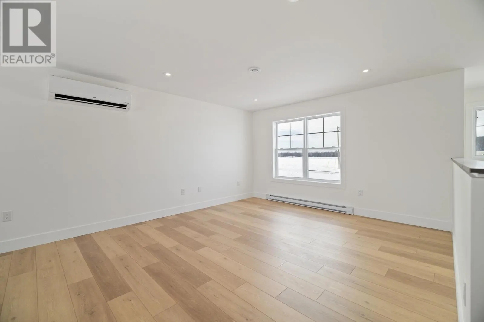 24-8 Donagh Road
