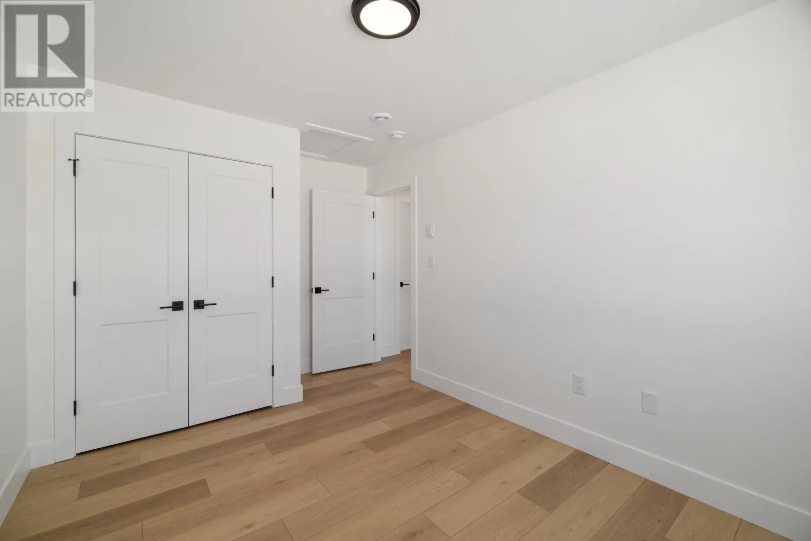 24-8 Donagh Road
