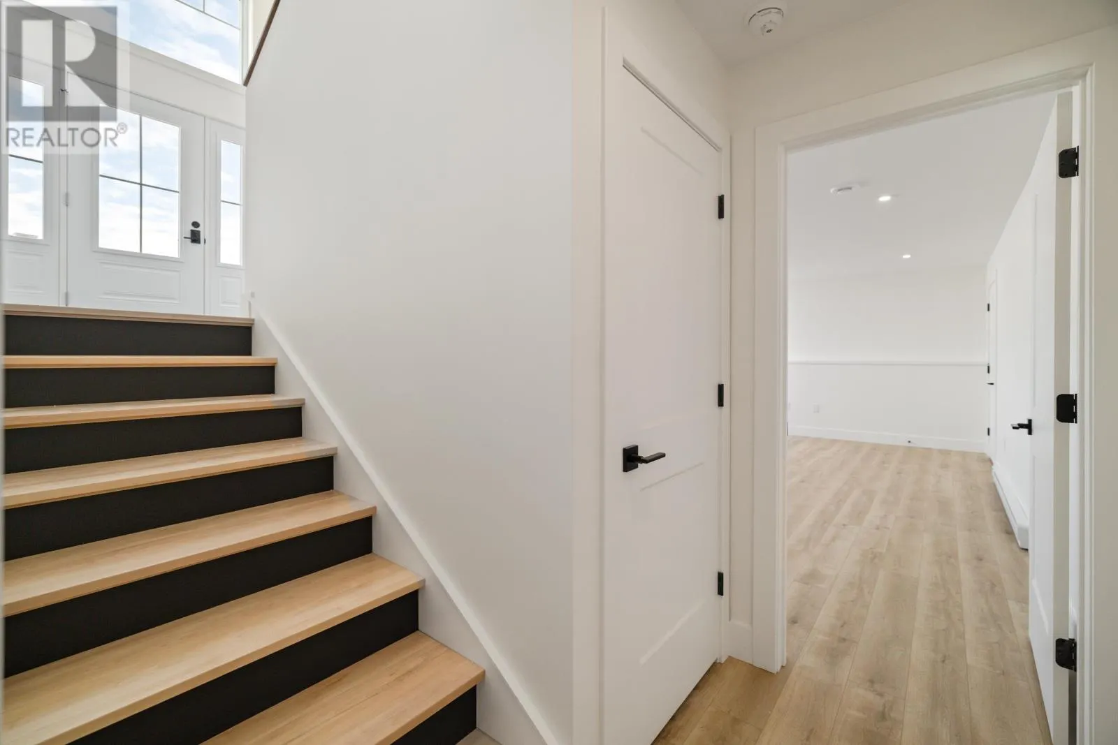 24-8 Donagh Road