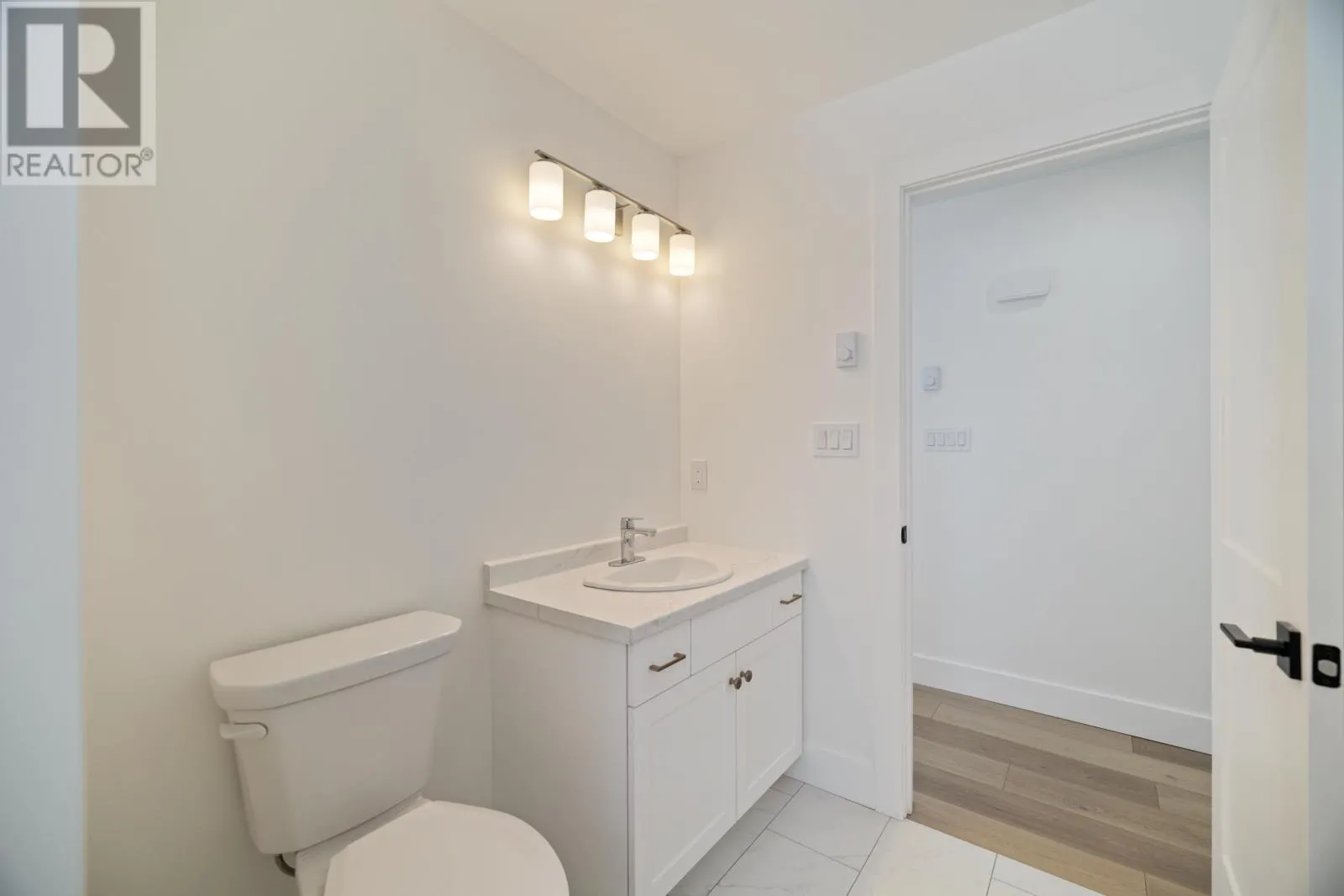 24-8 Donagh Road