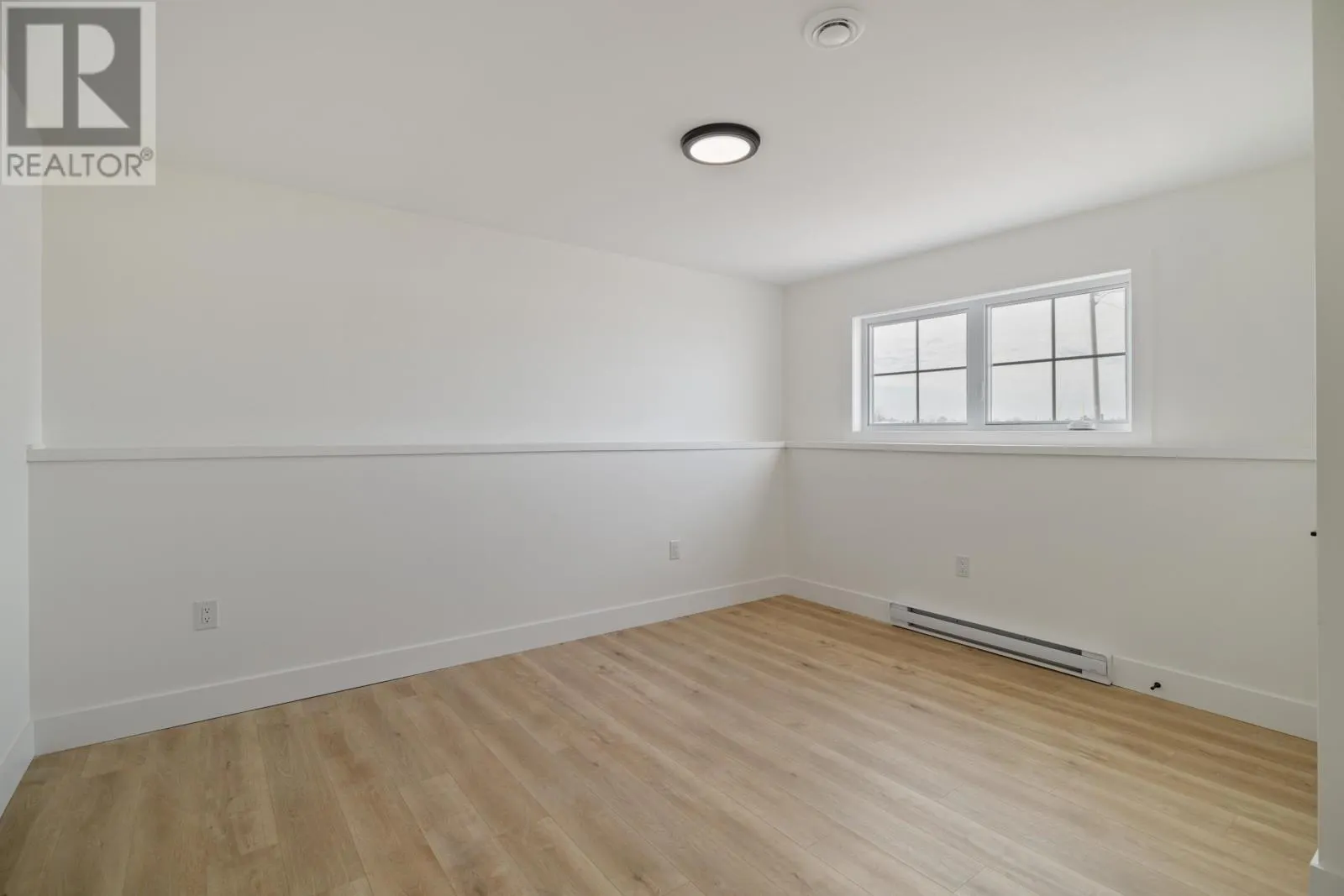 24-8 Donagh Road