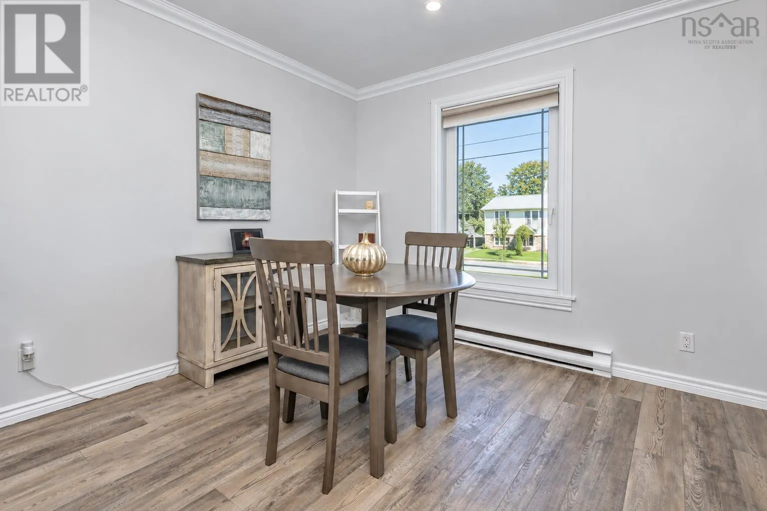 10 Melissa Crescent