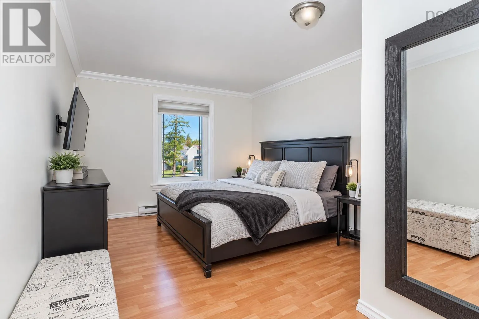 10 Melissa Crescent