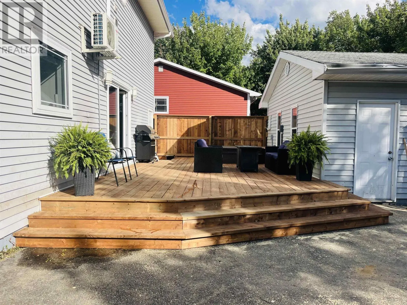 10 Melissa Crescent