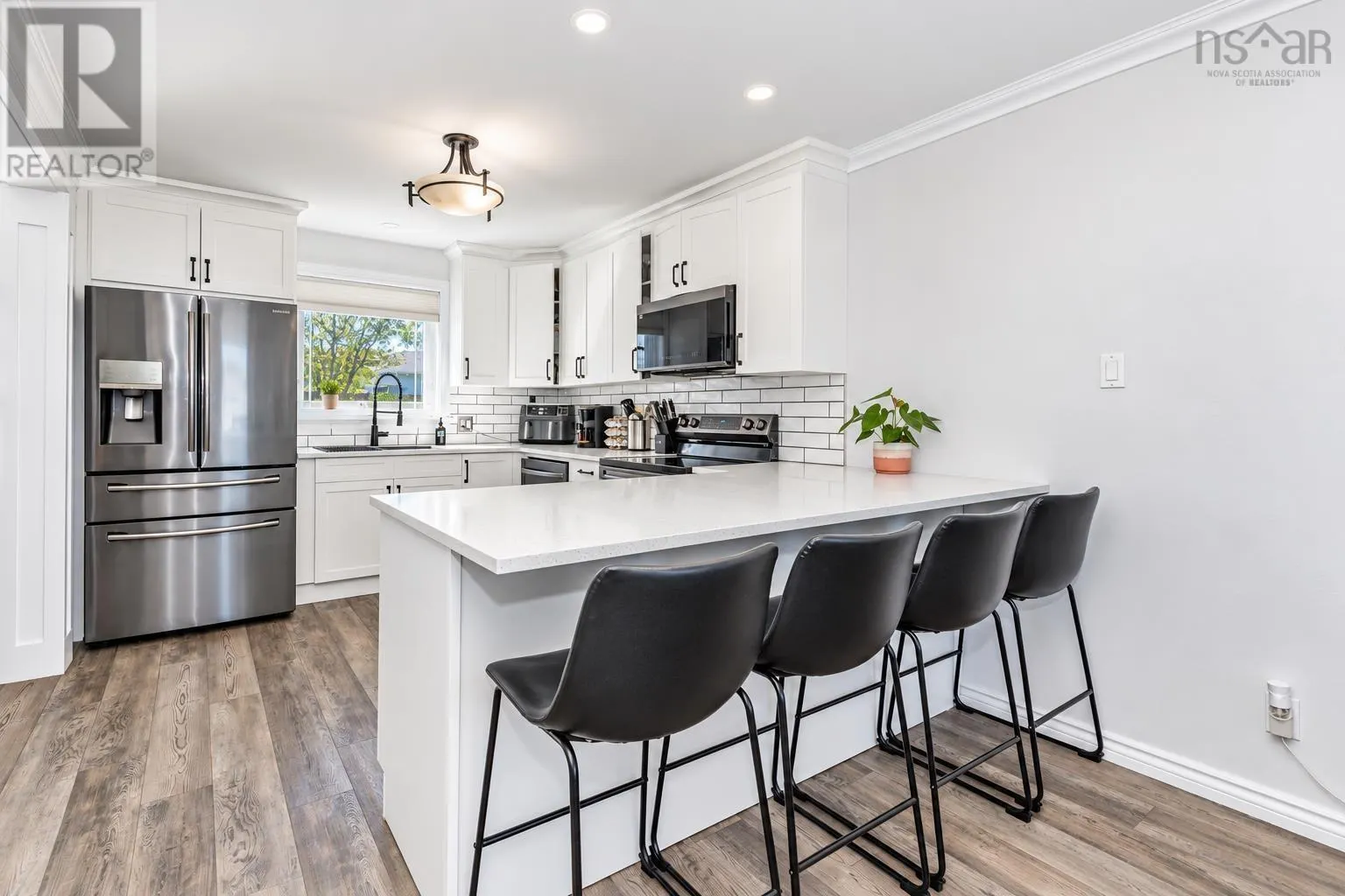 10 Melissa Crescent