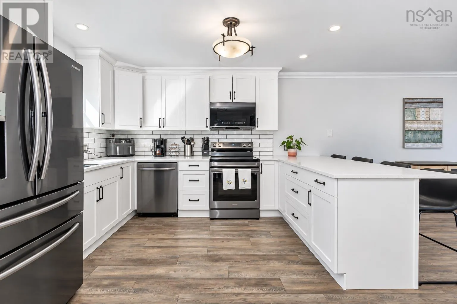 10 Melissa Crescent