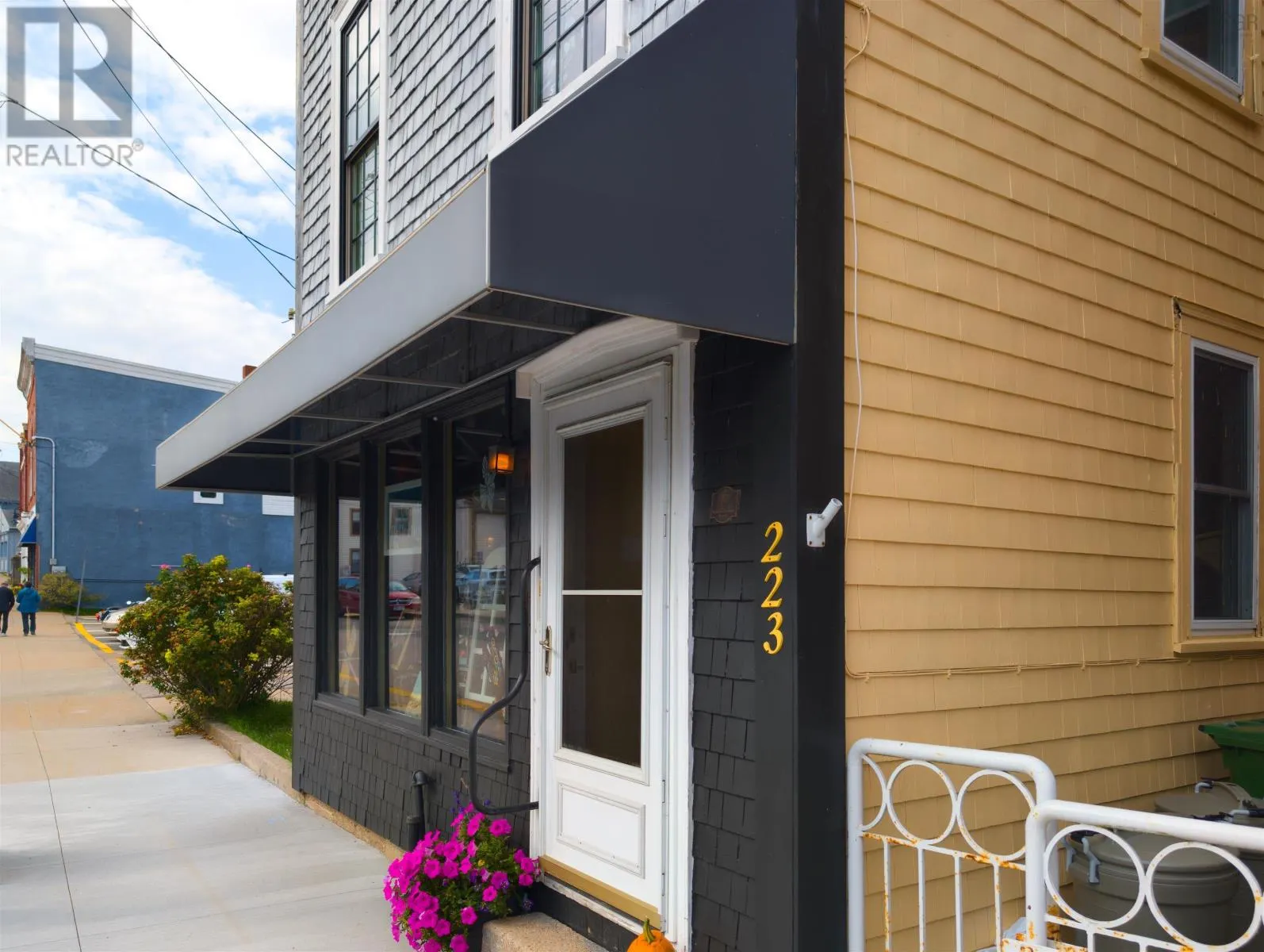 223 St George Street