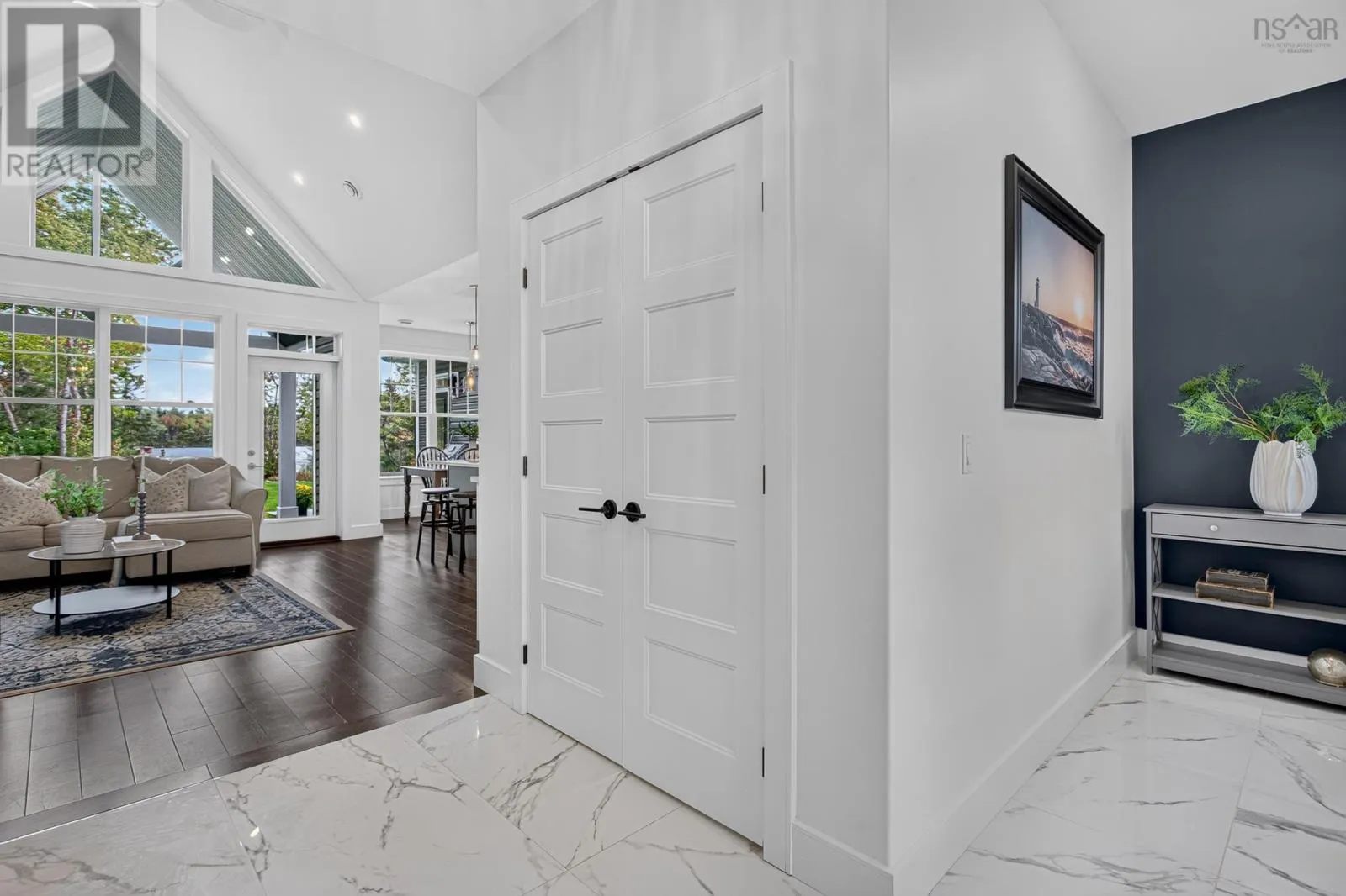 40 Duckcove Court