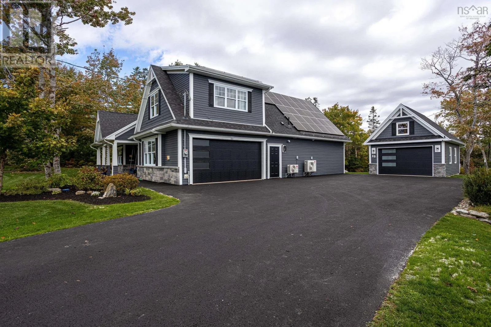 40 Duckcove Court