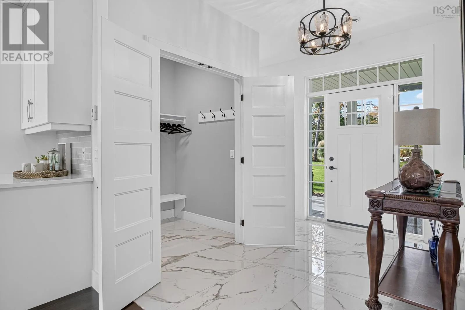 40 Duckcove Court