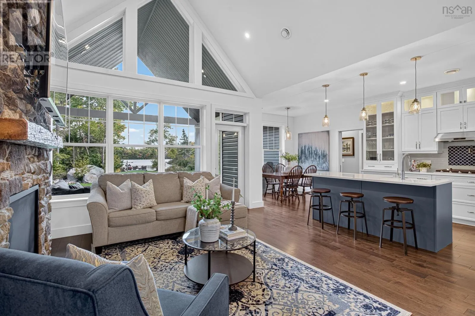 40 Duckcove Court