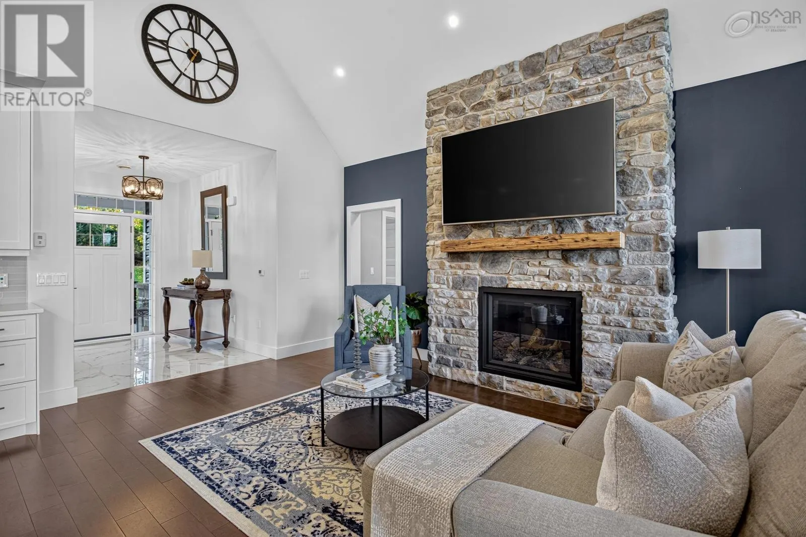 40 Duckcove Court