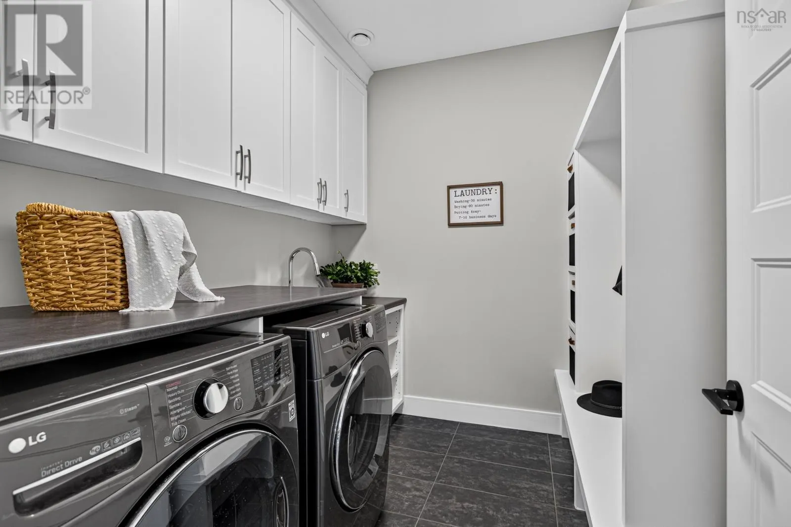 40 Duckcove Court