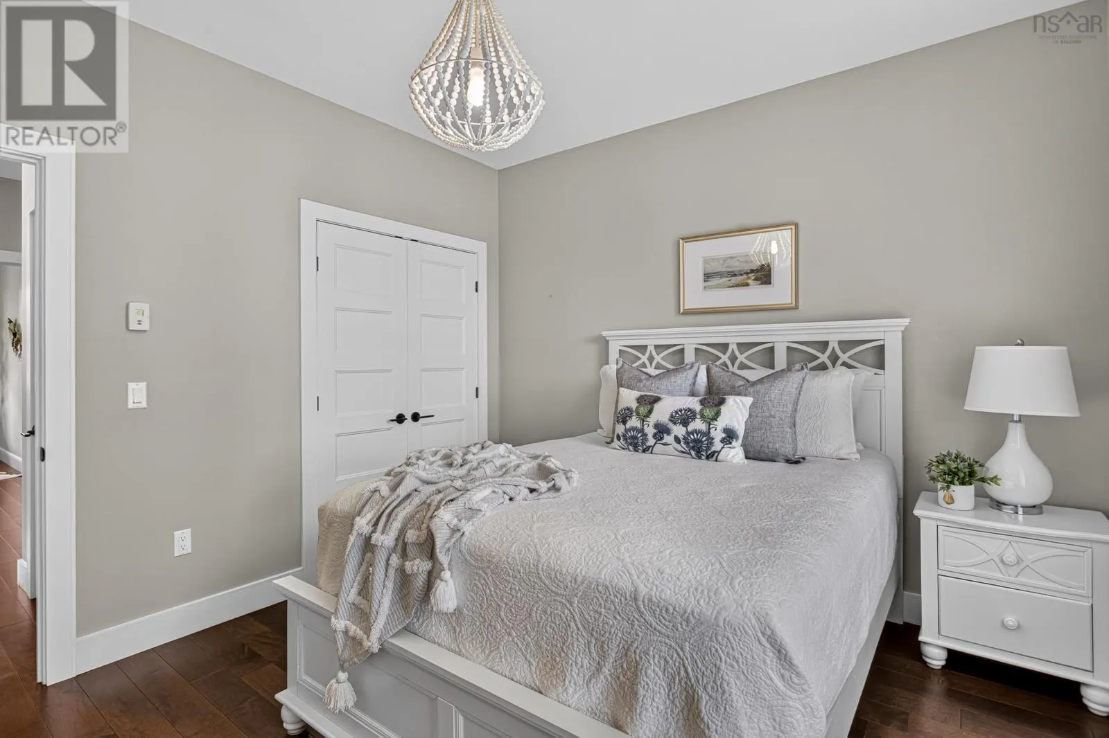40 Duckcove Court