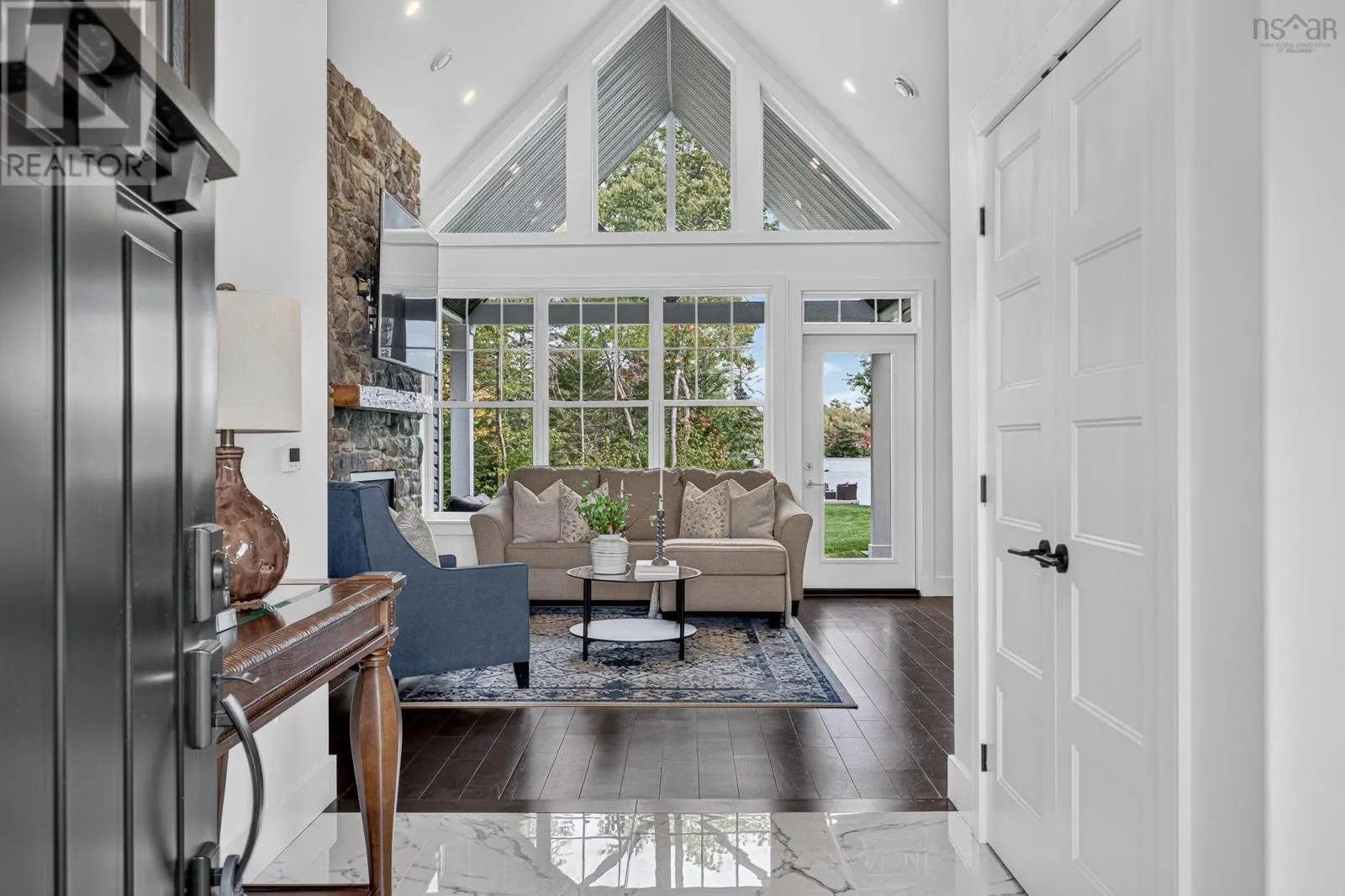 40 Duckcove Court