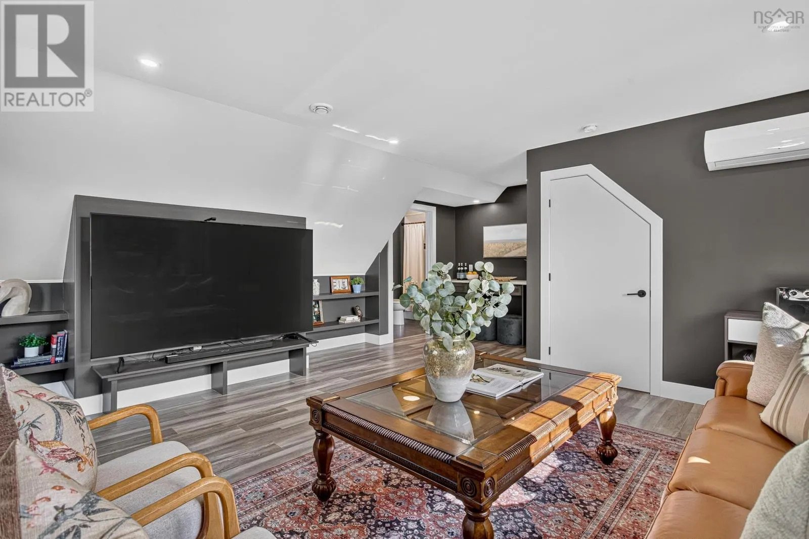 40 Duckcove Court