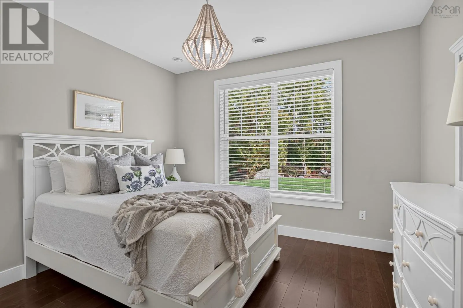 40 Duckcove Court