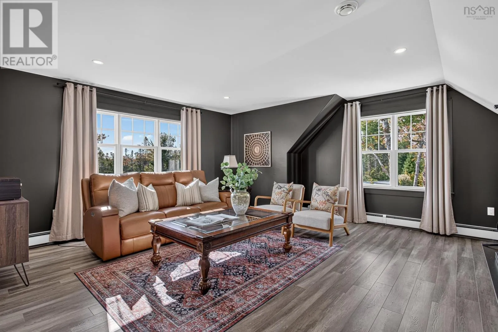 40 Duckcove Court