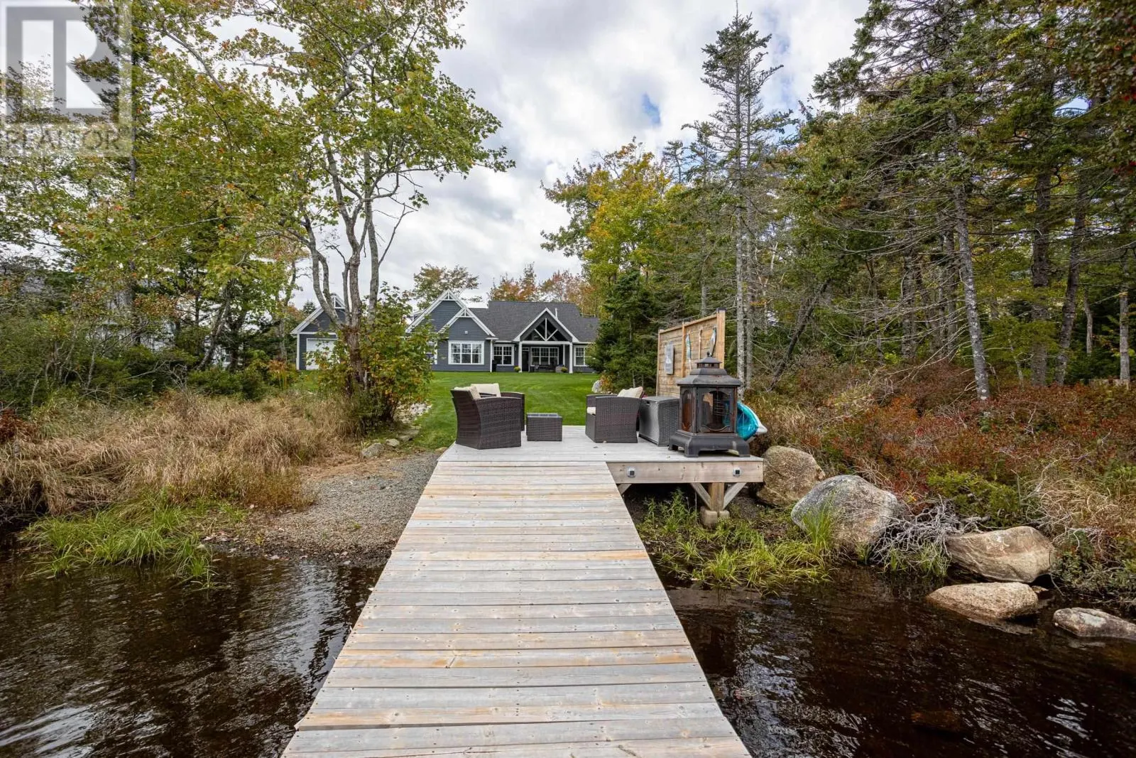 40 Duckcove Court