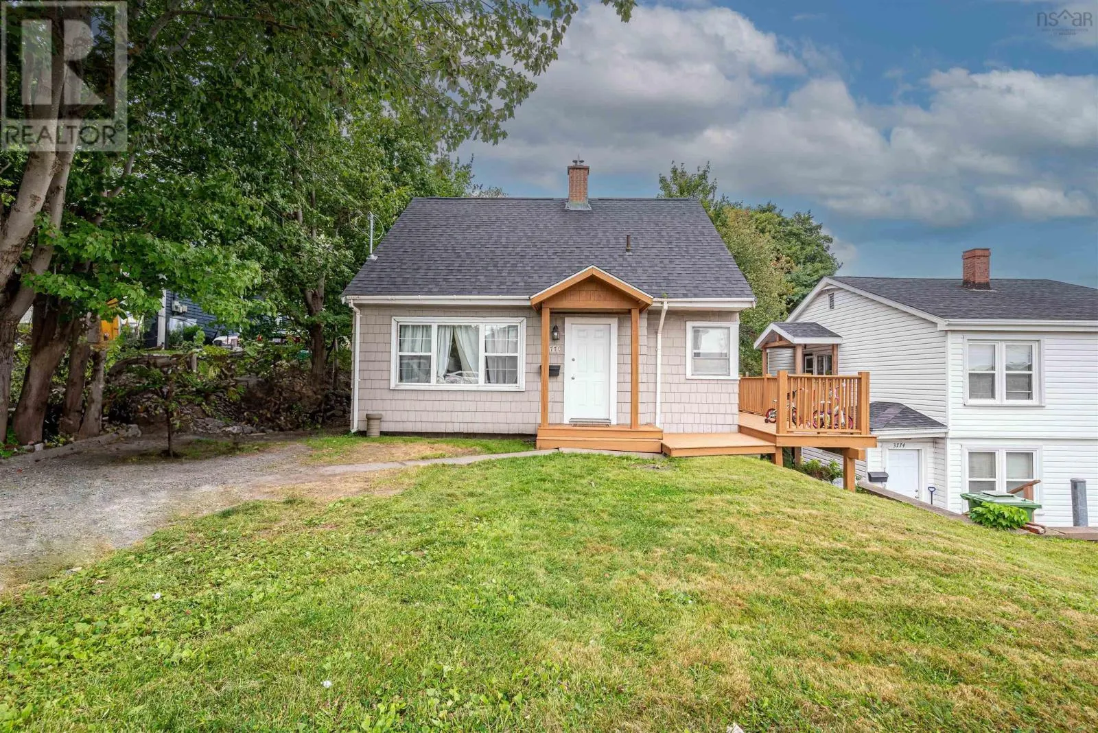 3762/3770/3774 Dutch Village Road