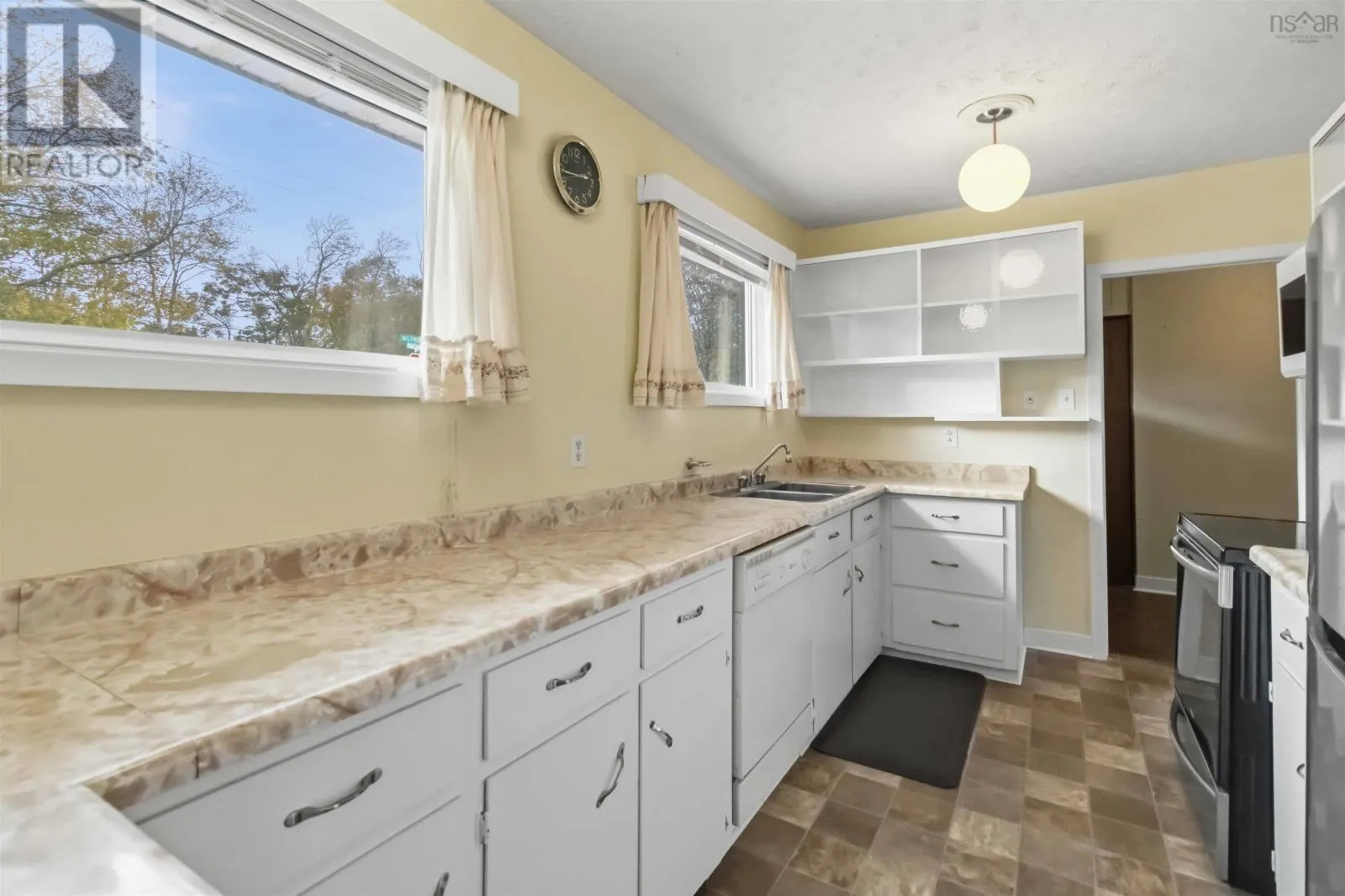 3 Wildwood Boulevard