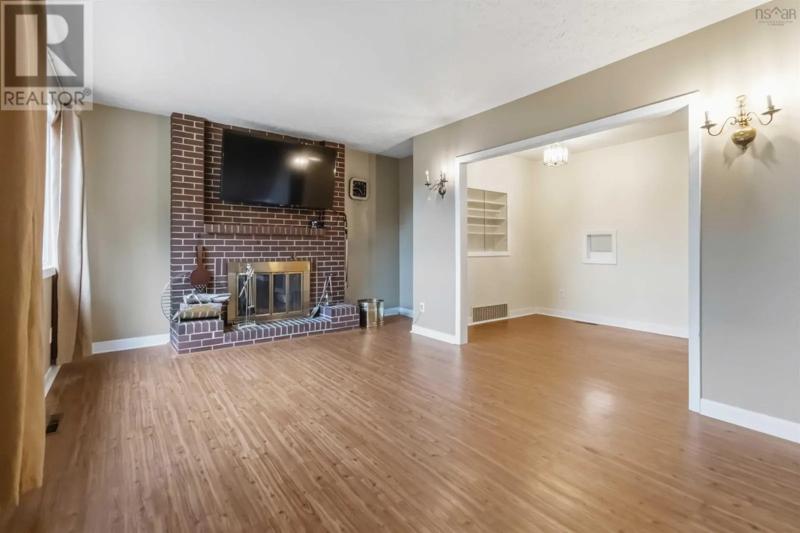3 Wildwood Boulevard