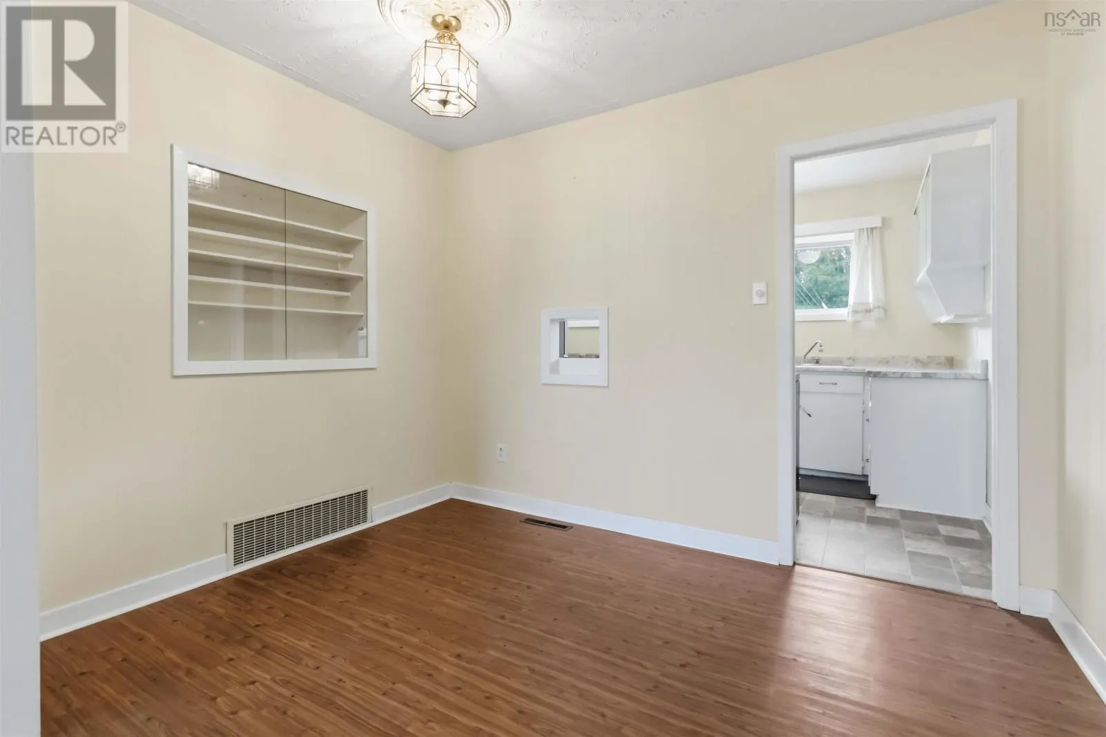 3 Wildwood Boulevard