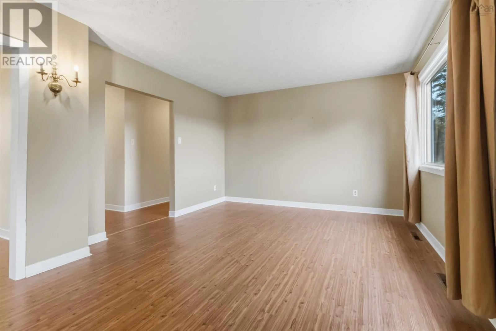 3 Wildwood Boulevard
