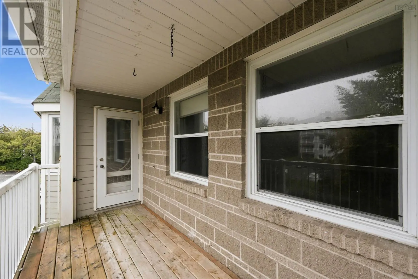411 83 Kearney Lake Road