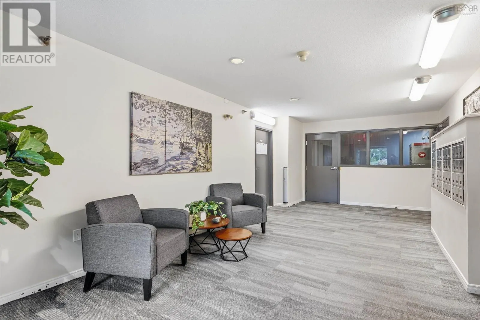 411 83 Kearney Lake Road