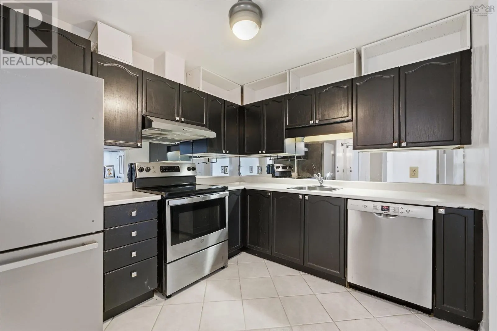 411 83 Kearney Lake Road