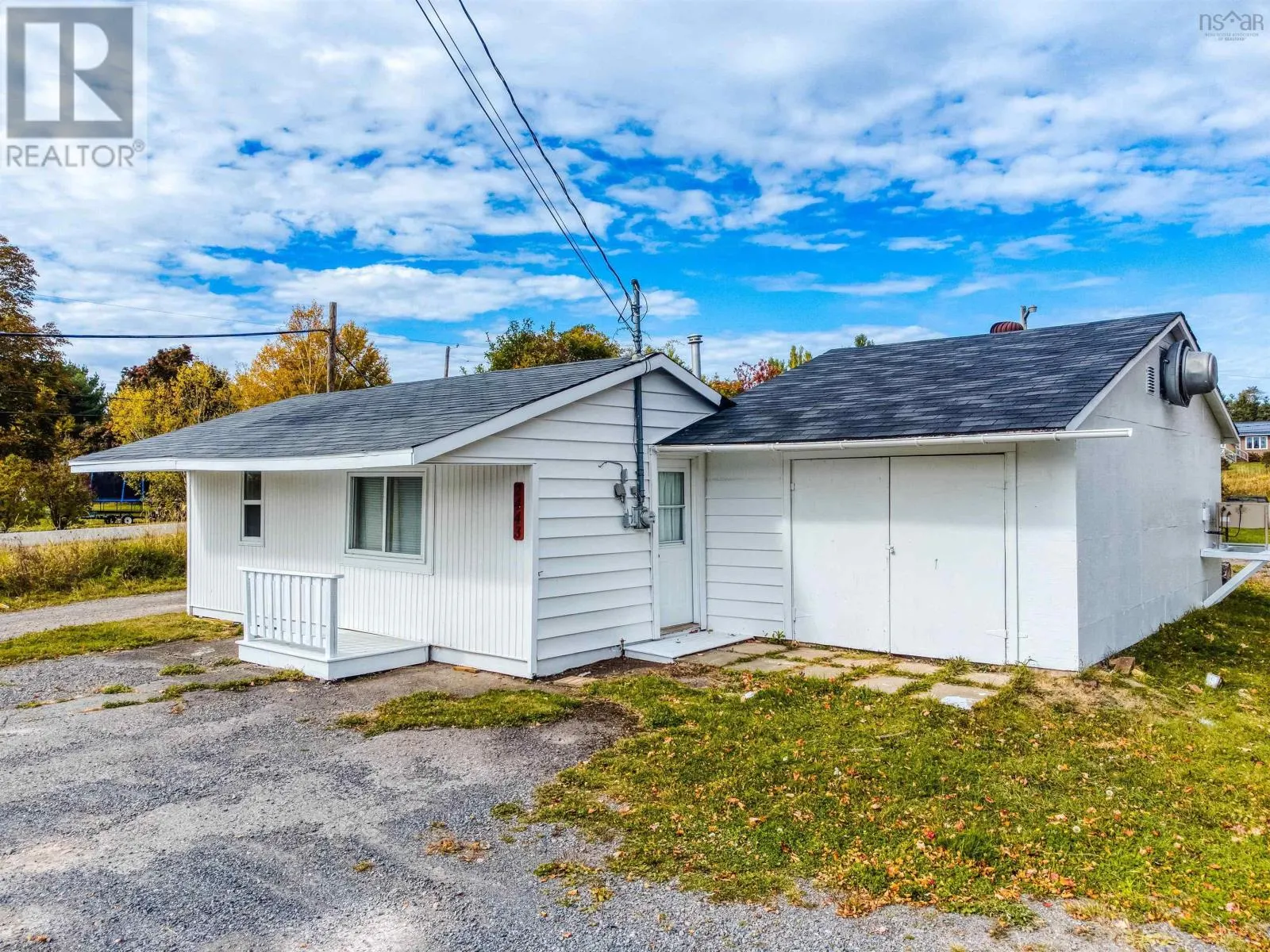 2447 Highway 376
