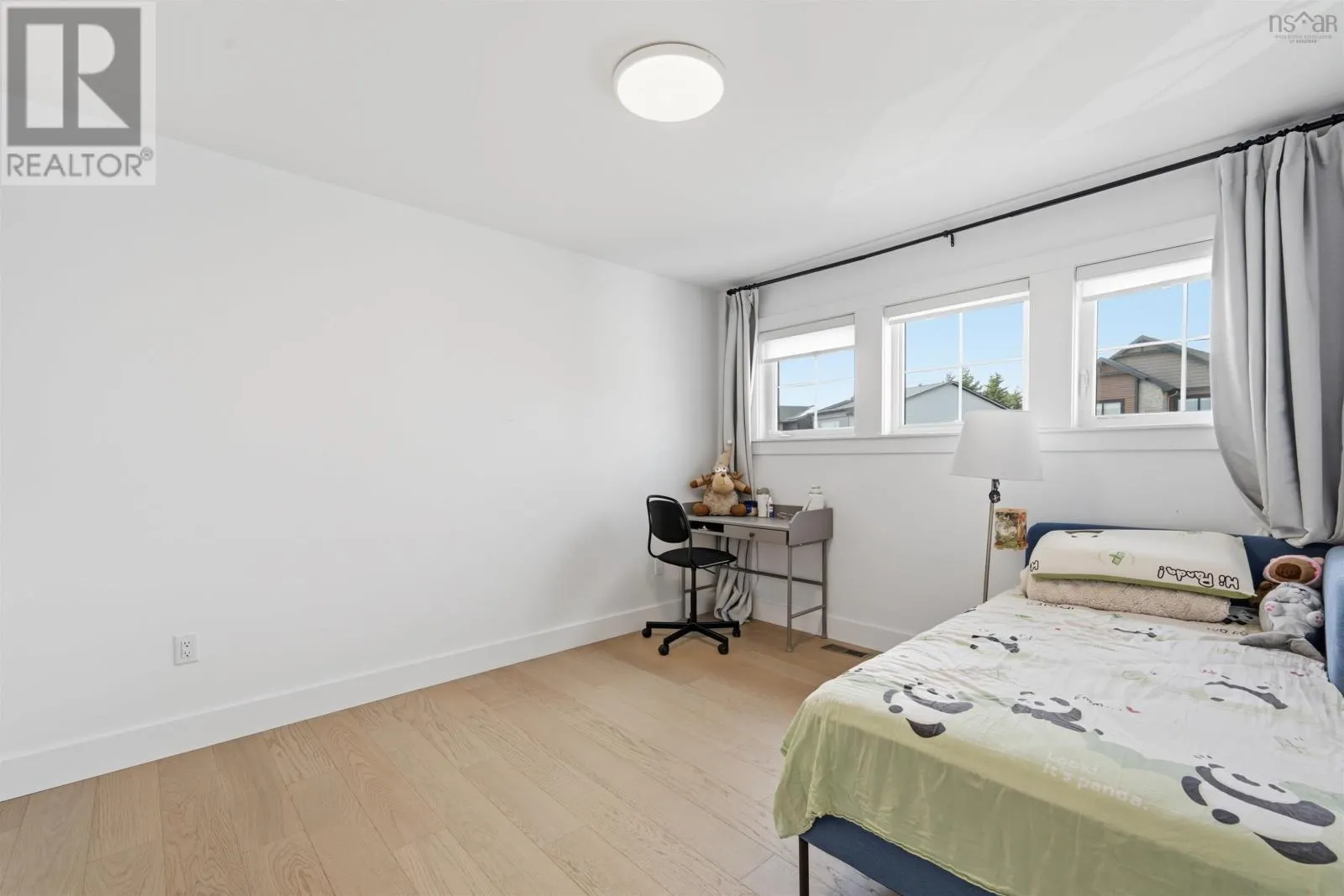 10 Talus Avenue