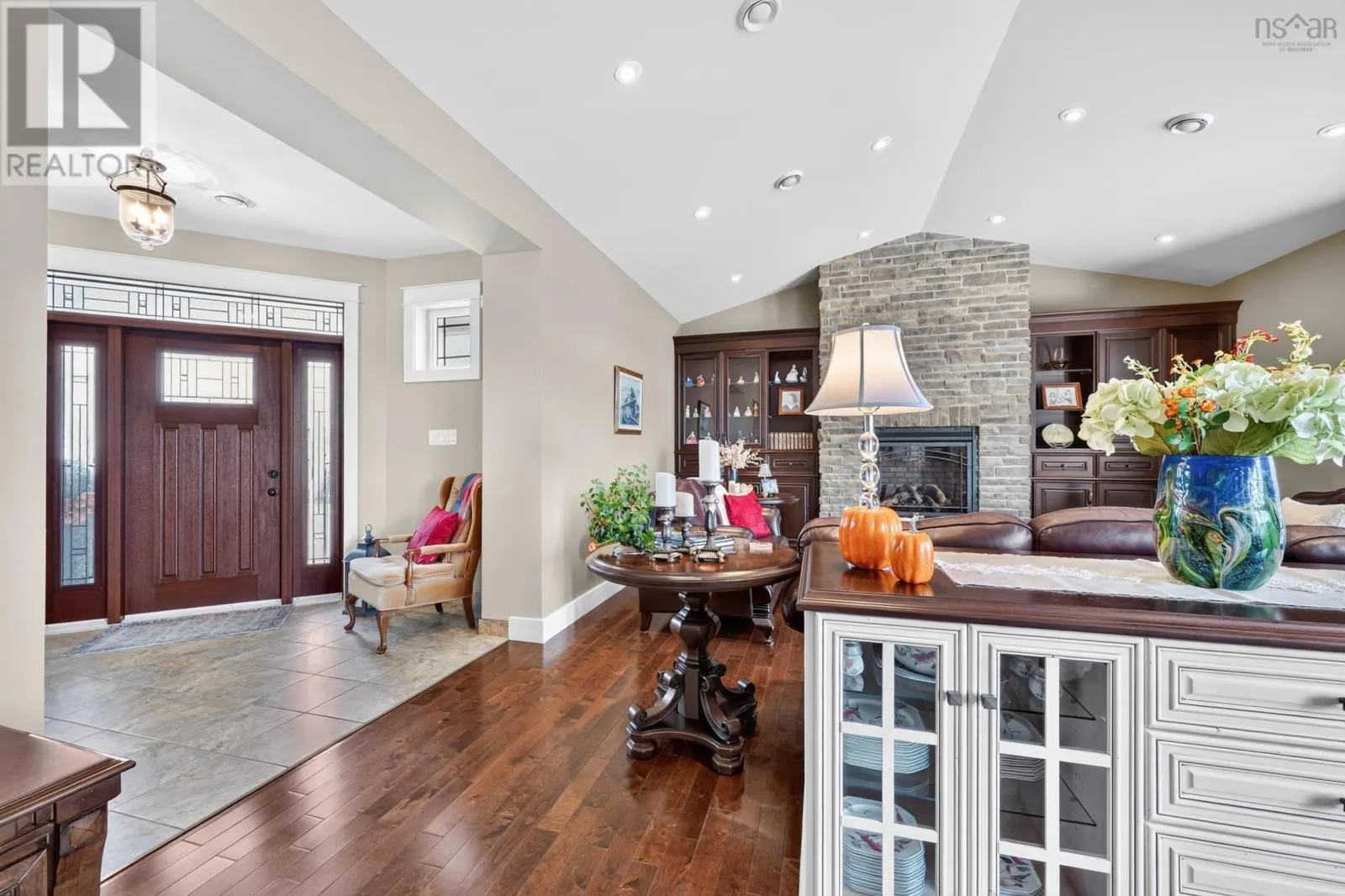 18 Clipper Court