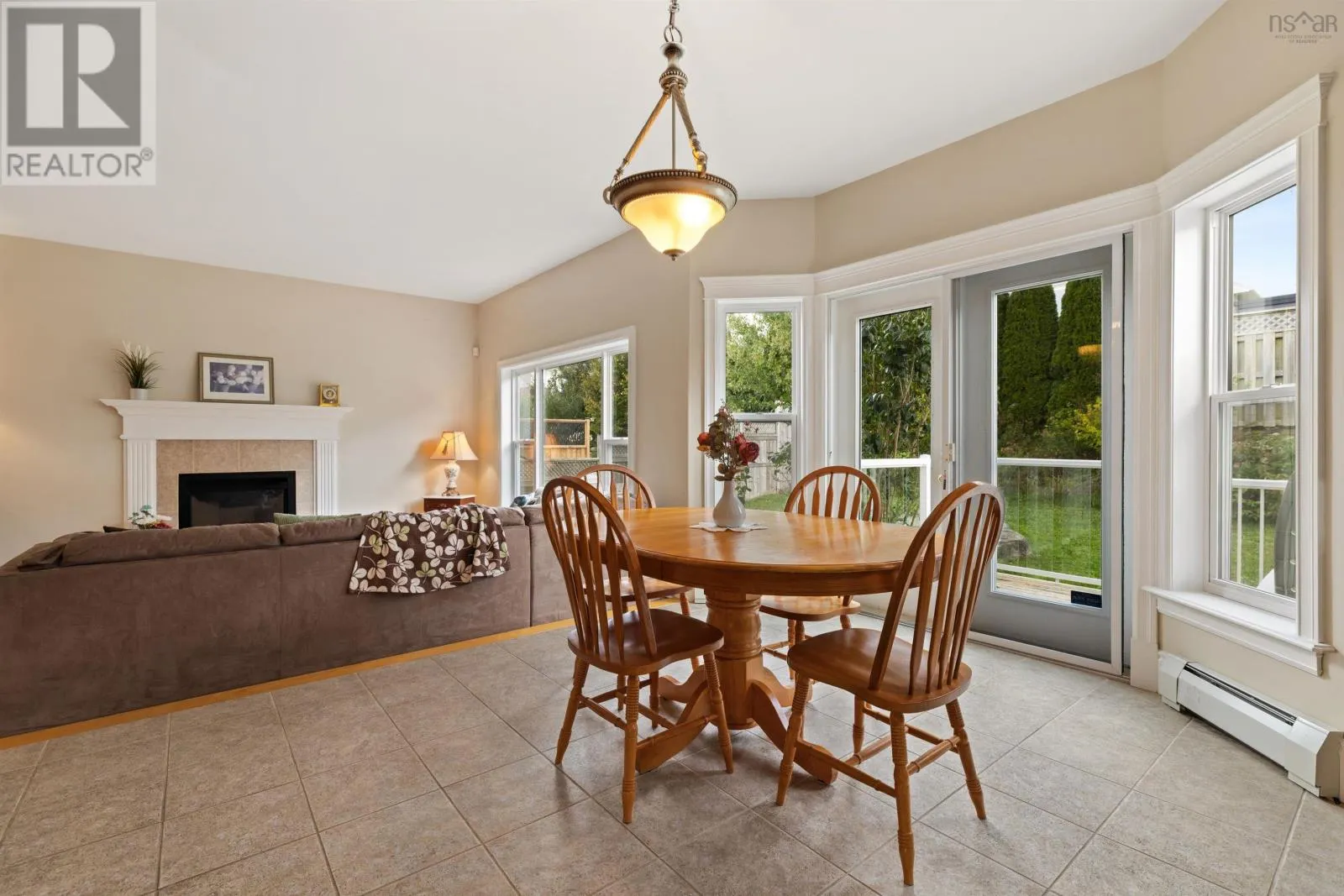 76 Ridgepark Lane