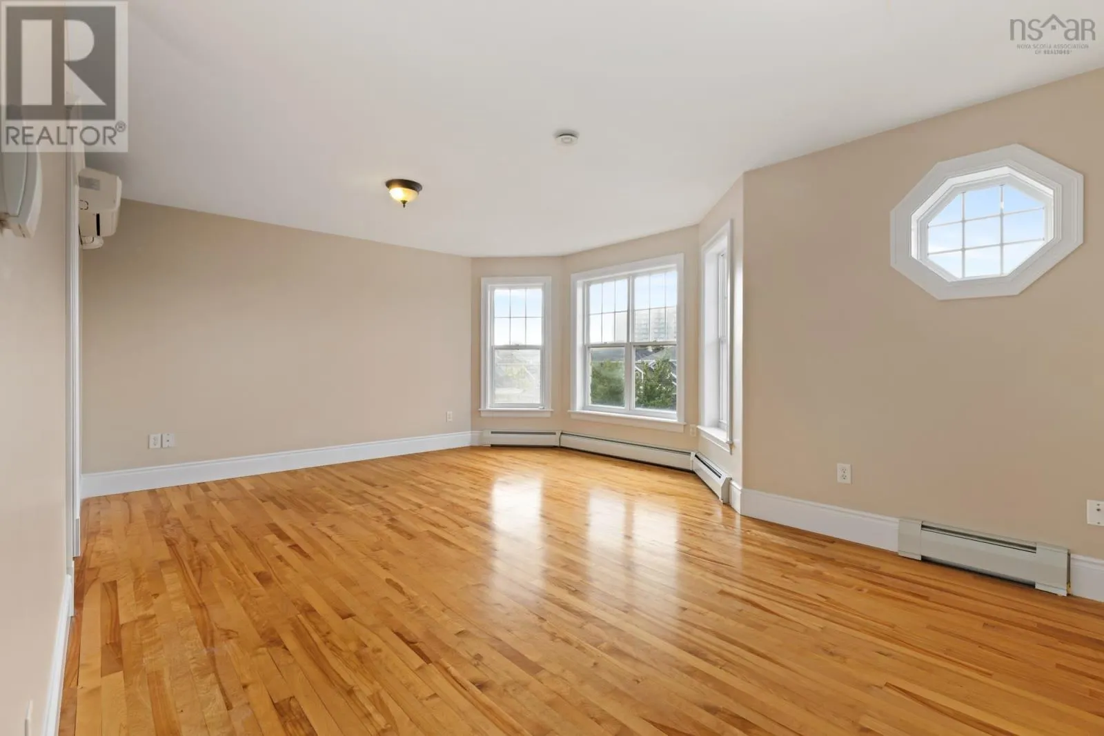 76 Ridgepark Lane