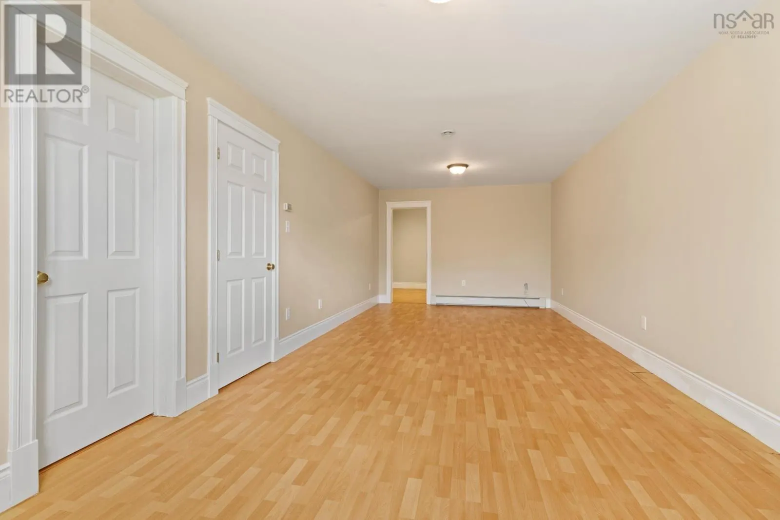 76 Ridgepark Lane