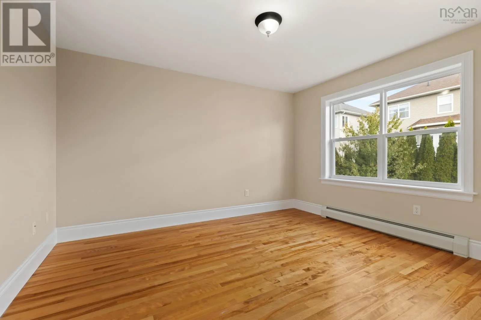 76 Ridgepark Lane
