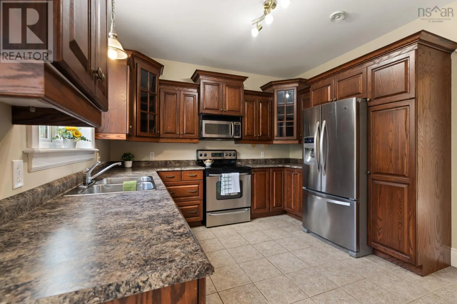 76 Ridgepark Lane