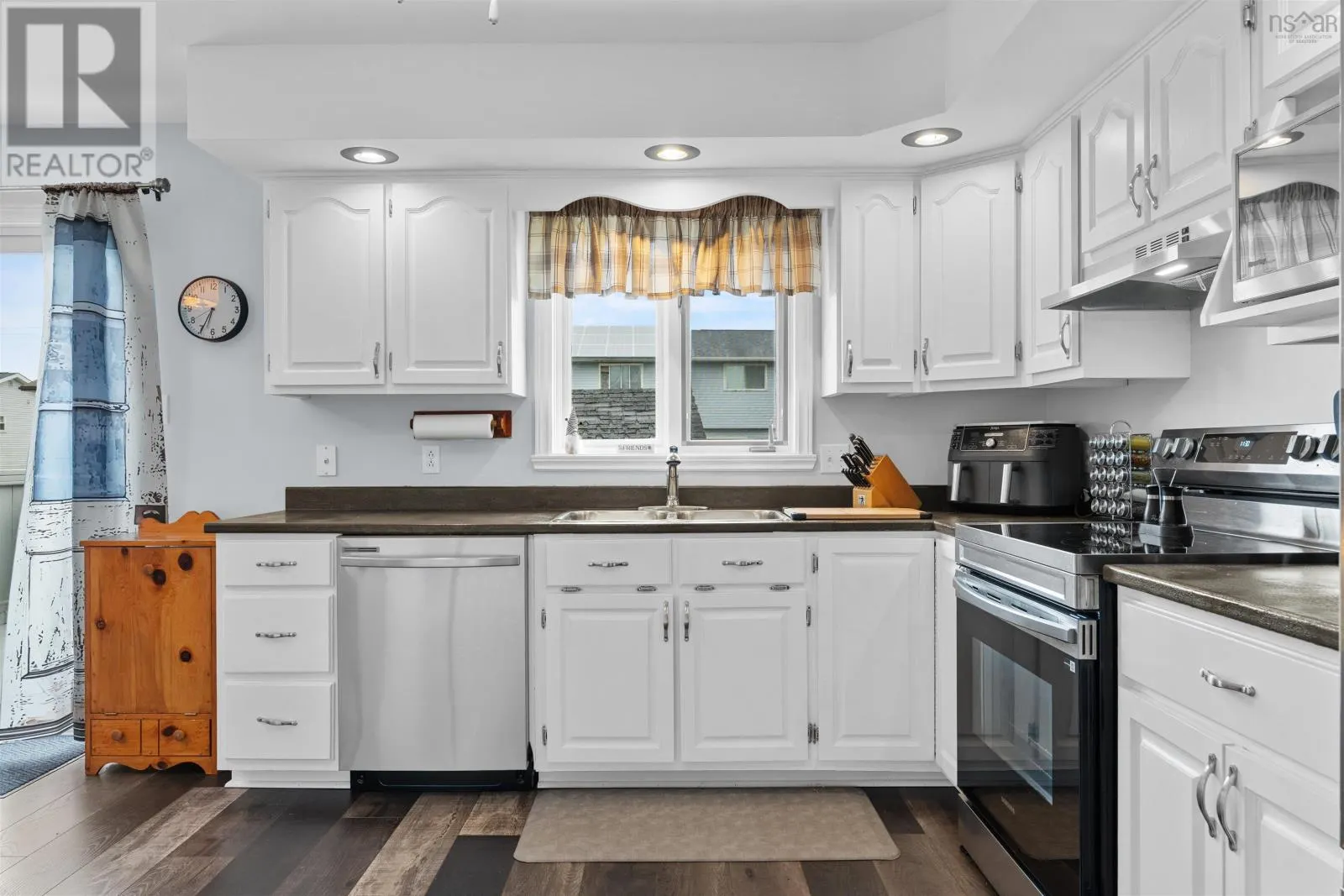 12 Kohar Court