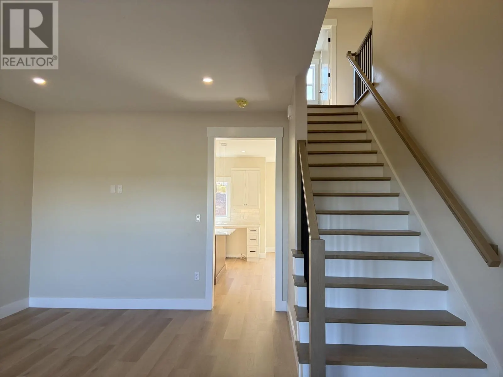 37 Pope Avenue