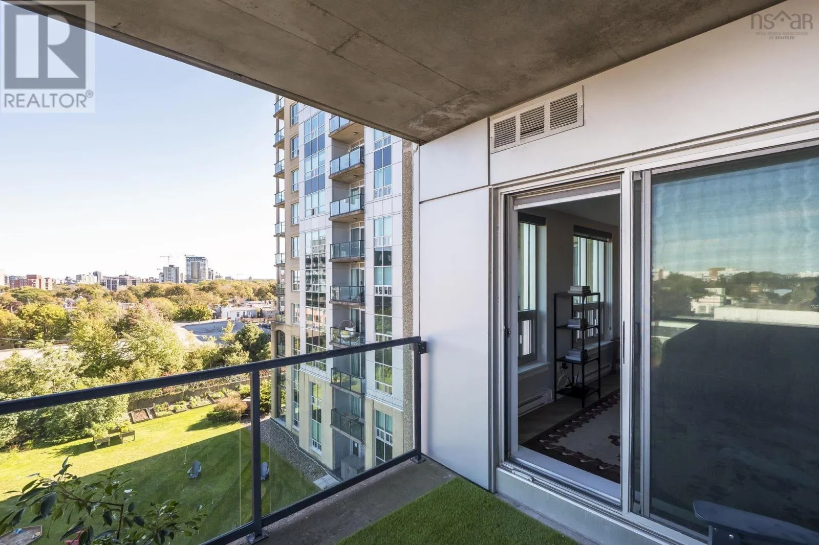 #505 - 2677 Gladstone Street