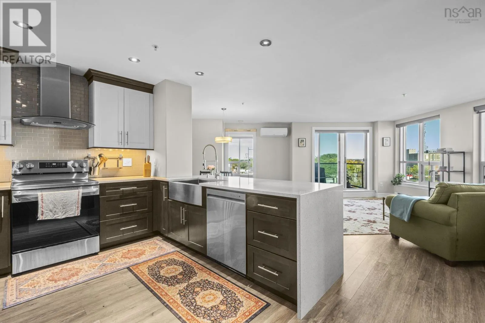 #505 - 2677 Gladstone Street