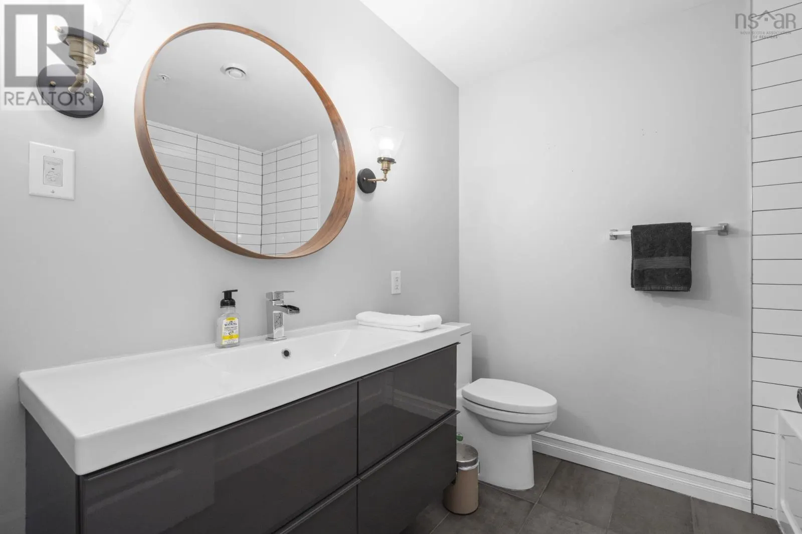 #505 - 2677 Gladstone Street