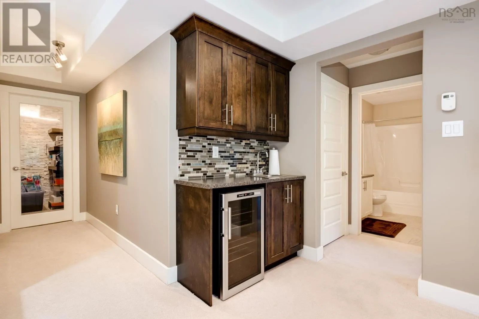 32 Hollyhock Way