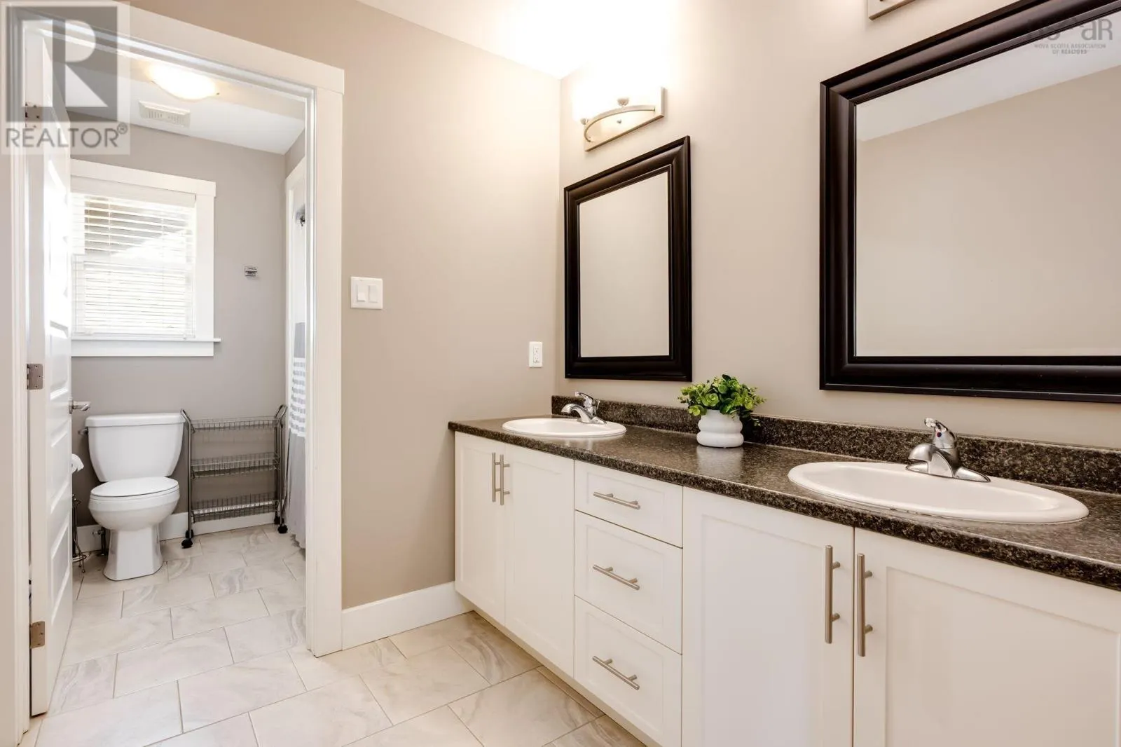32 Hollyhock Way