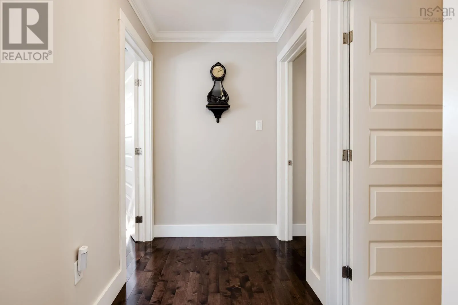 32 Hollyhock Way
