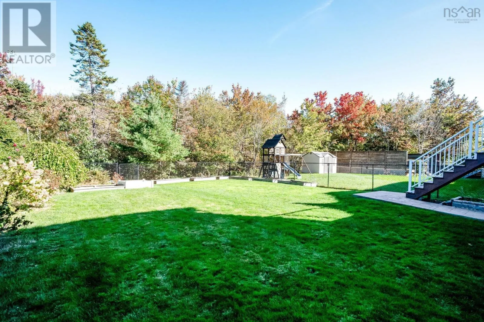 32 Hollyhock Way