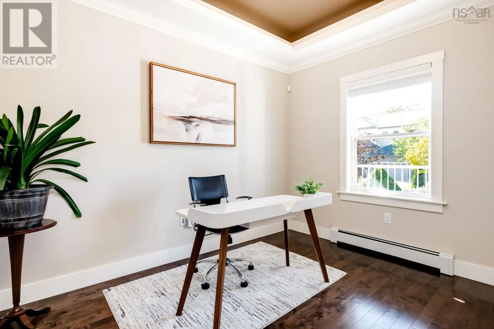 32 Hollyhock Way
